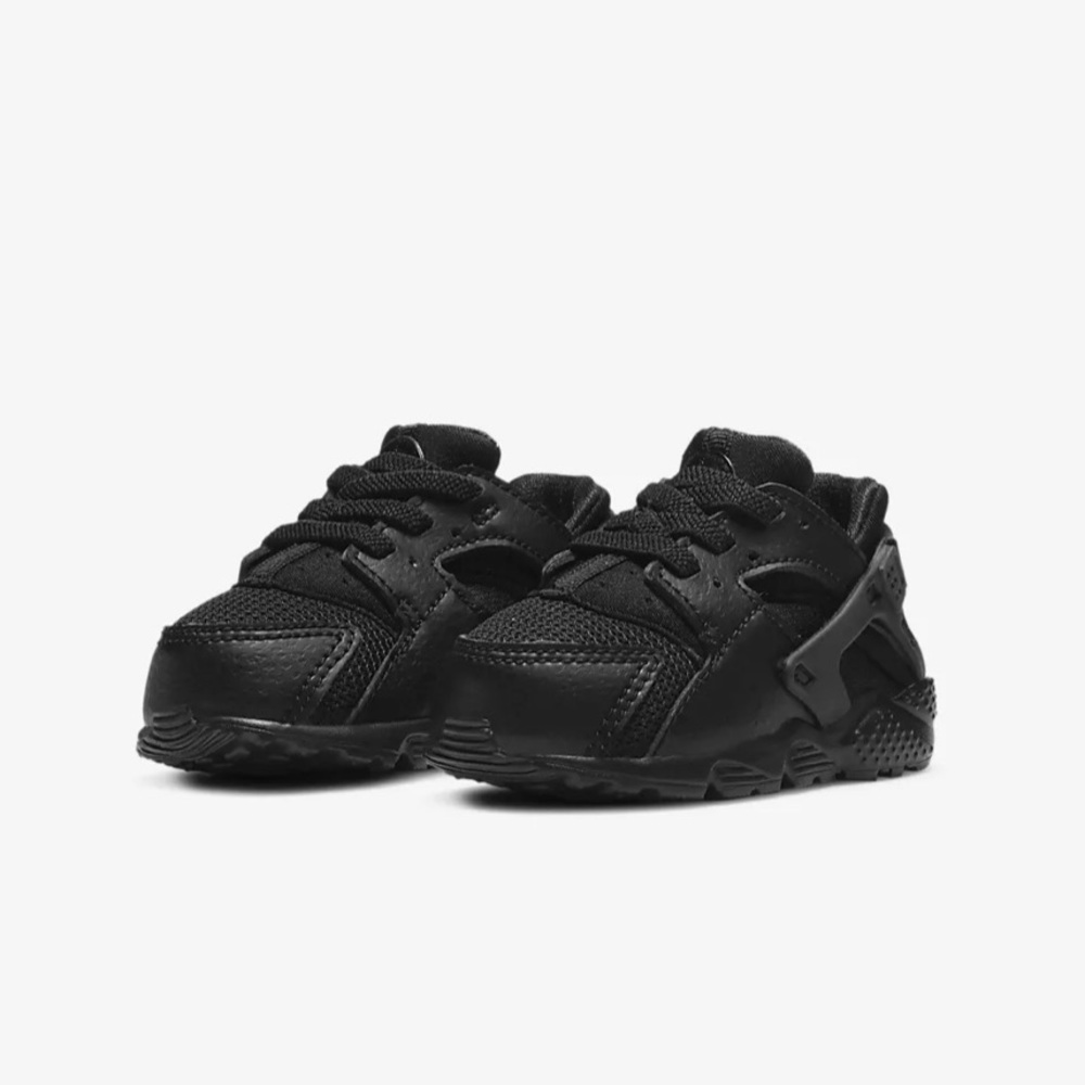 Nike air huarache black sneakers